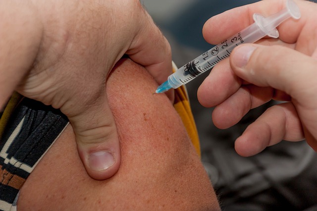 U.S. re-releases vaccine mandate to extend to 100 million people