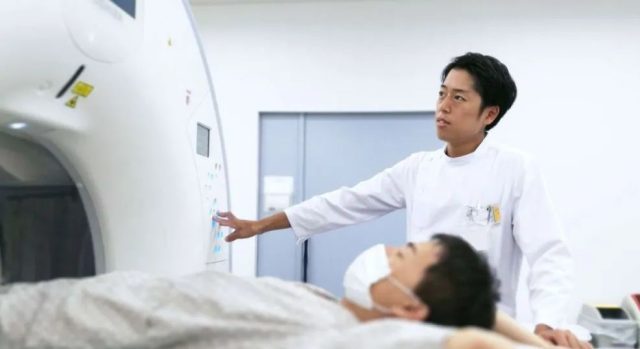 Why is the survival rate of cancer patients in Japan so high?